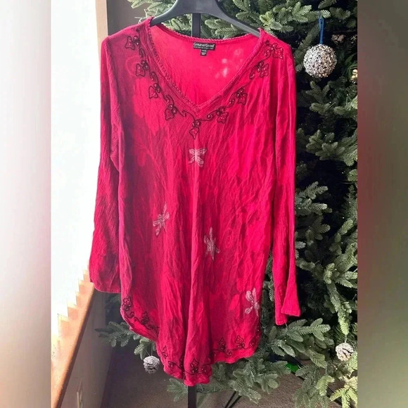 greater good Tops - Greater good 3/4x tunic red embroidered top